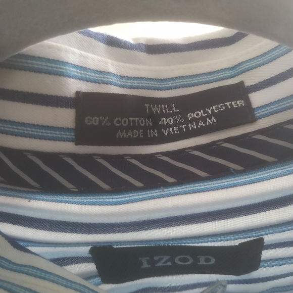 Men's Izod Striped LS Button down shirt - Picture 3 of 5